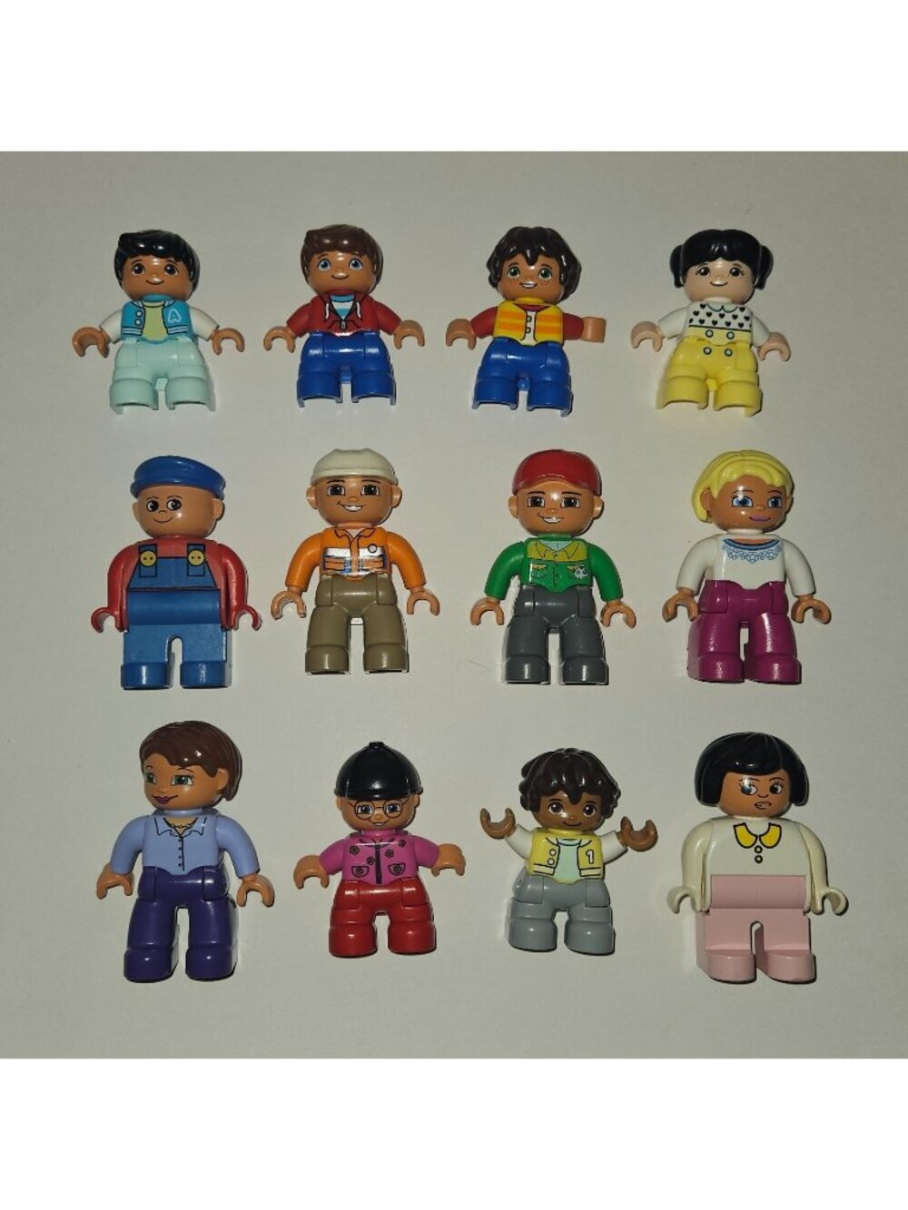 12 Lego Duplo Figures Mixed Lot Woman Man Boy Girl Children Family